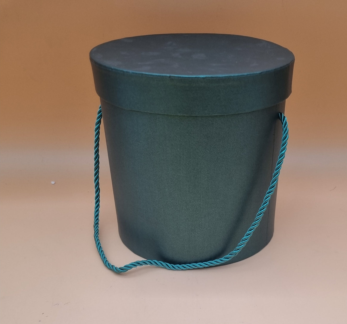 Box mit Deckel 15,5x15cm "Grün 597"