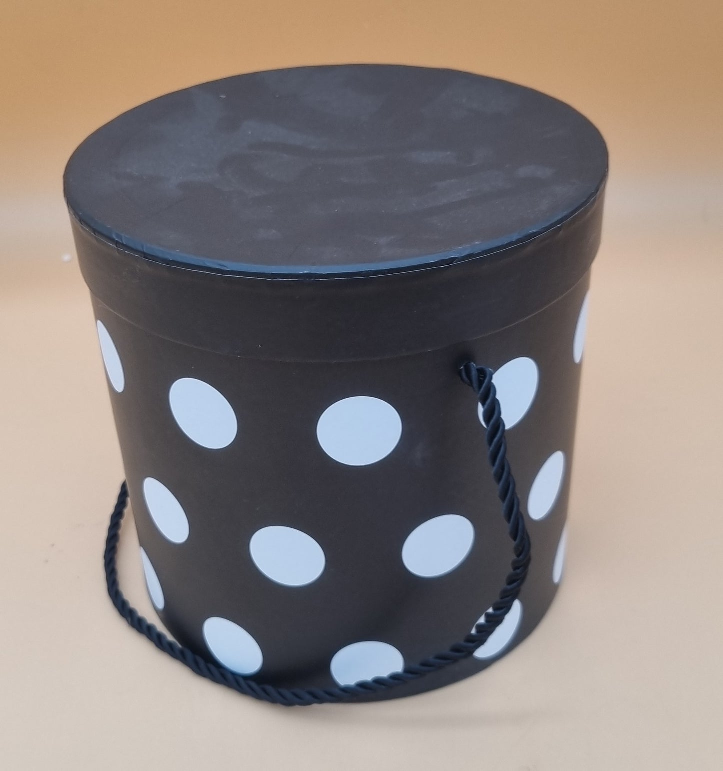 Box mit Deckel 15x15cm "Schwarz mit Weißen Punkten 637"