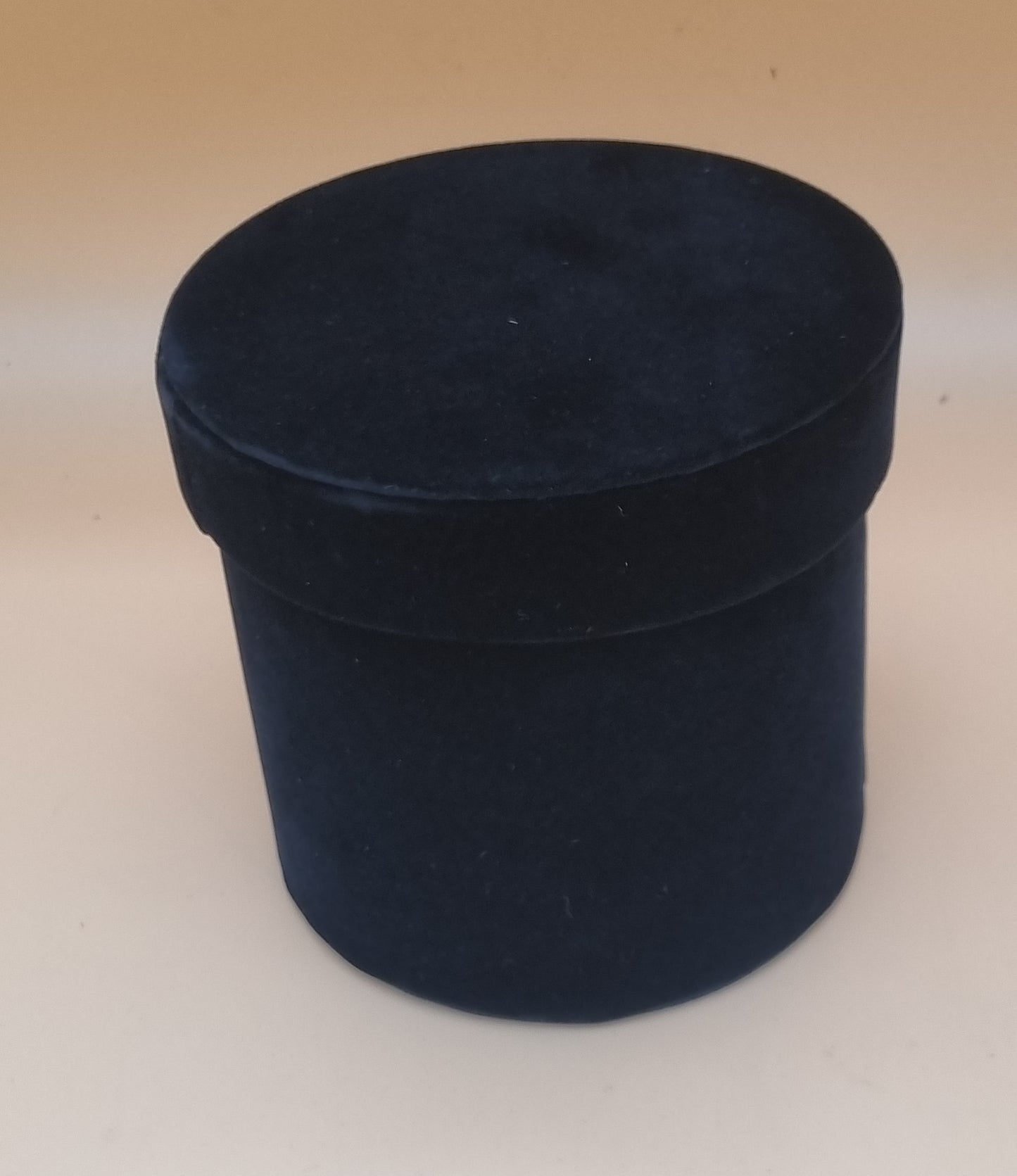 Box mit Deckel 12x12,5cm "Schwarz 641"