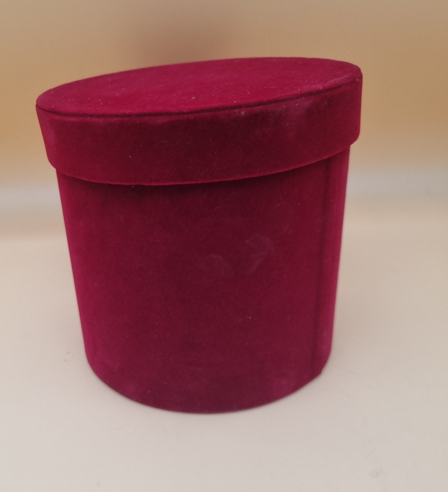 Box mit Deckel 17x17,8cm "Rot 646"