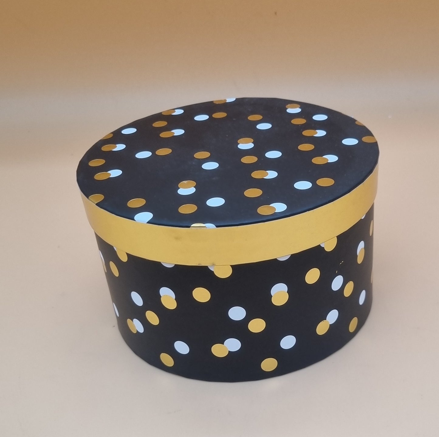 Box mit Deckel 15x10cm "Schwarz mit bunten Punkten 653"