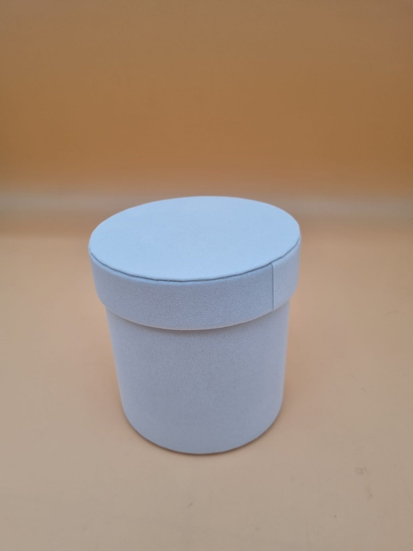 Box Samt 15x15cm "Weiß 534"