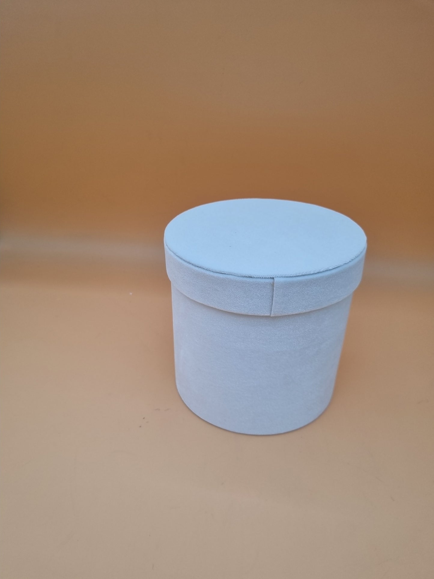 Box Samt 15x15cm "Weiß Perl  536"