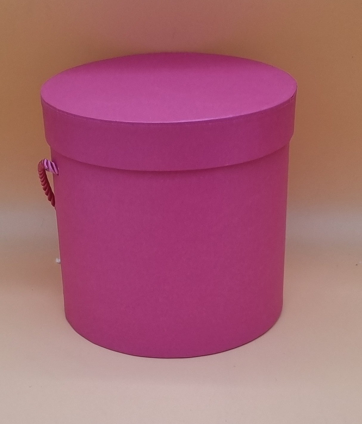 Box mit Deckel 15,5x15cm "Rosa 593"