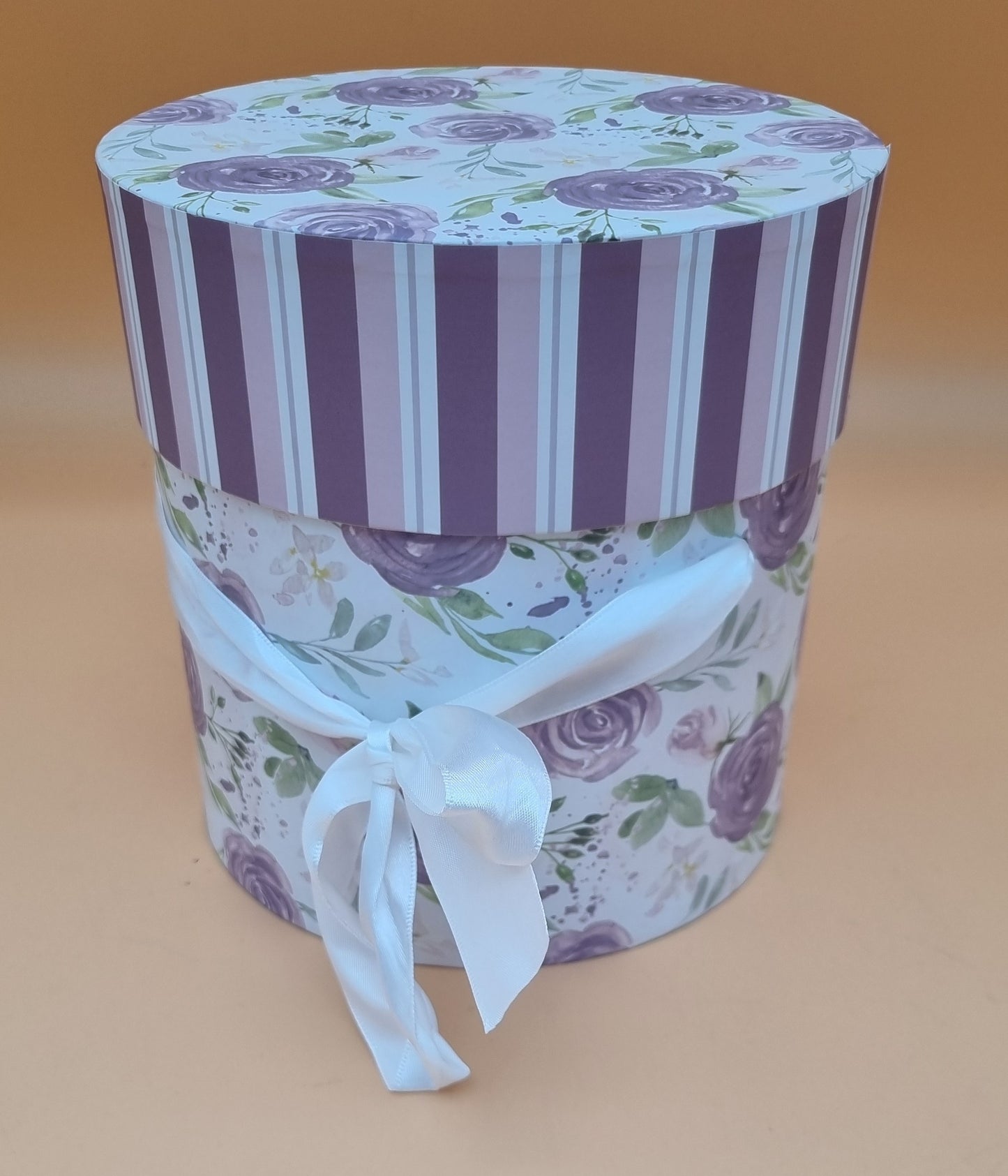 Box mit Deckel 16x17cm "Lila 670"
