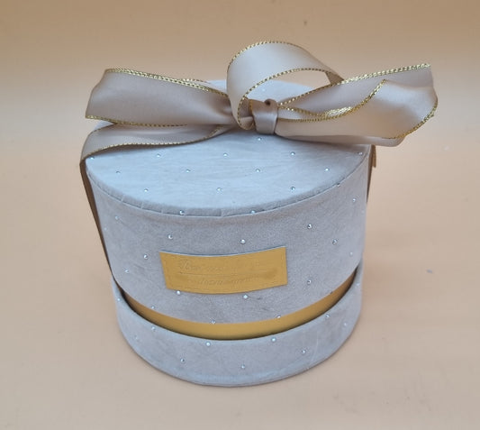 Box mit Deckel 12x9cm "Creme 673"