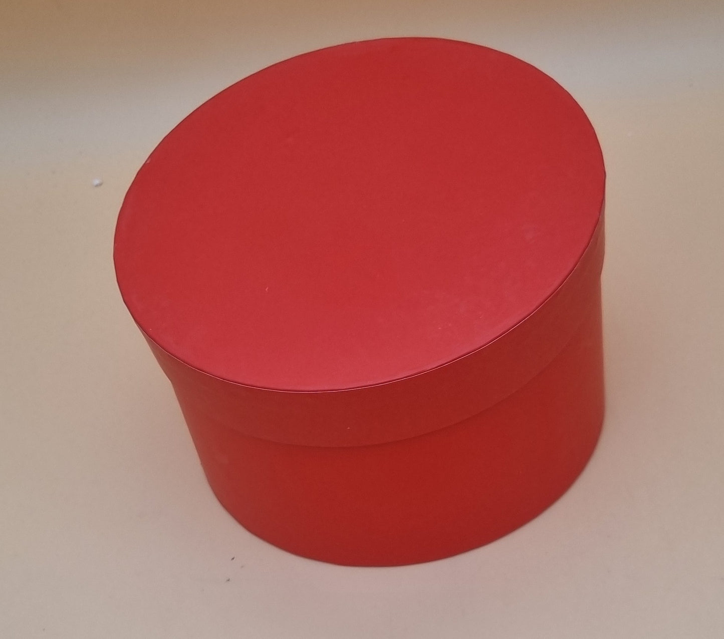 Box mit Deckel 15x8cm "Rot 711"