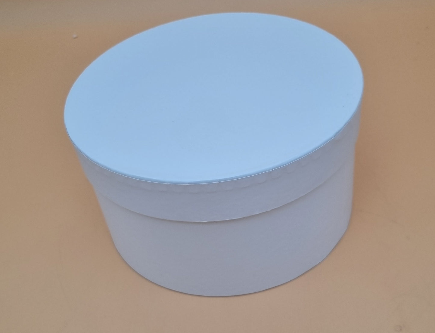Box mit Deckel 20x11cm "Weiß 729"