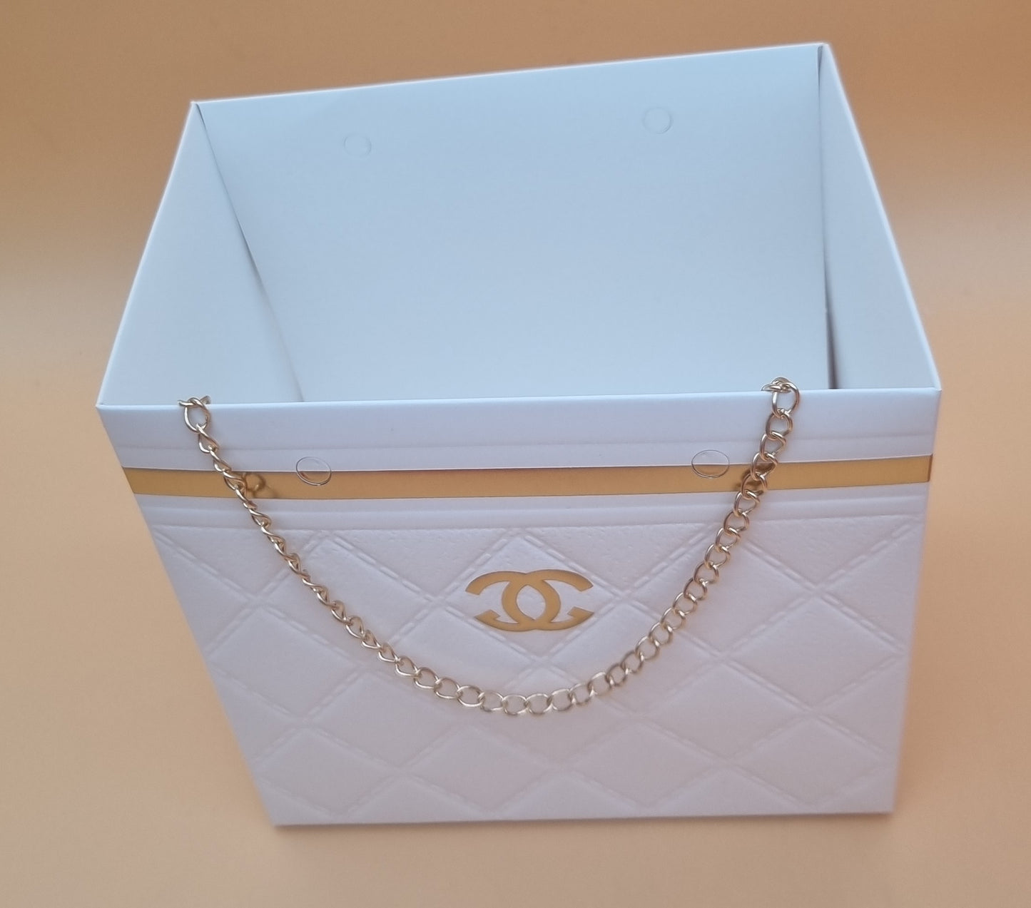 Tasche mit Kette 16x15x12cm "Weiß 778"